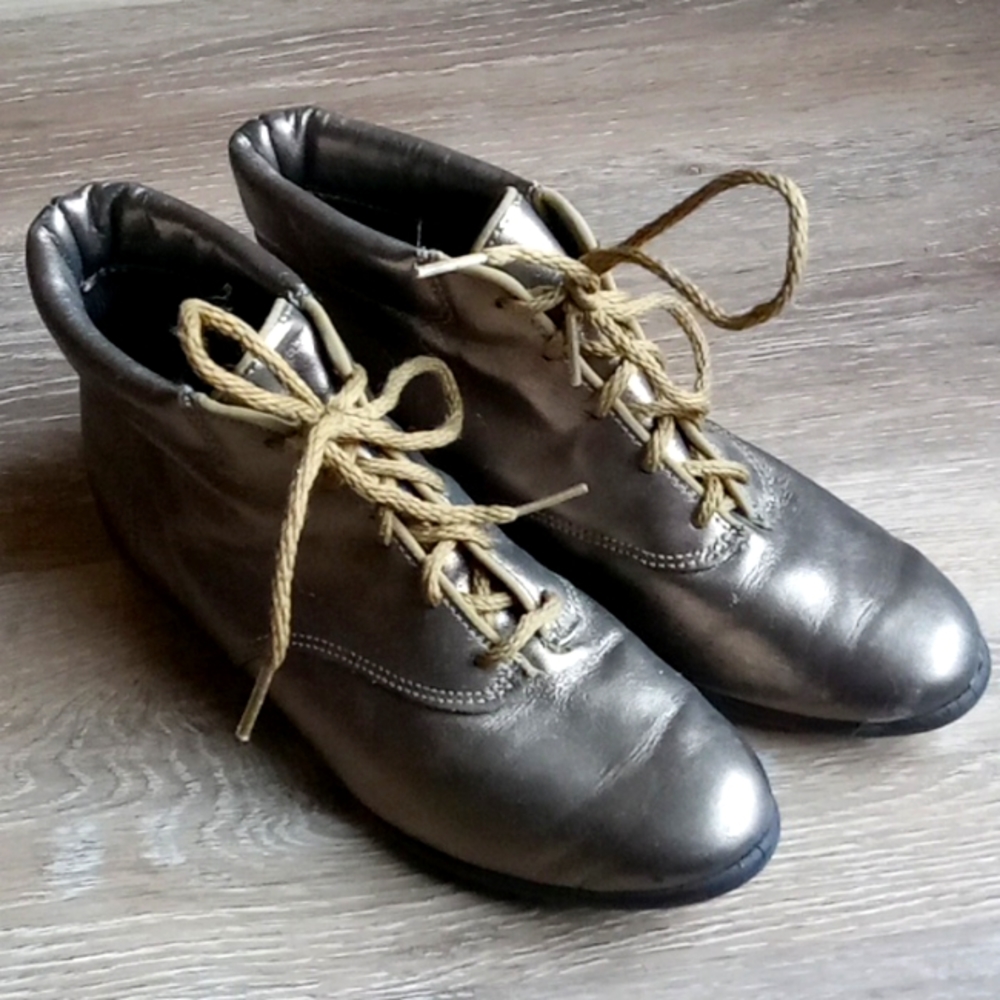 Vintage Gold Ankle Boots | 5.5